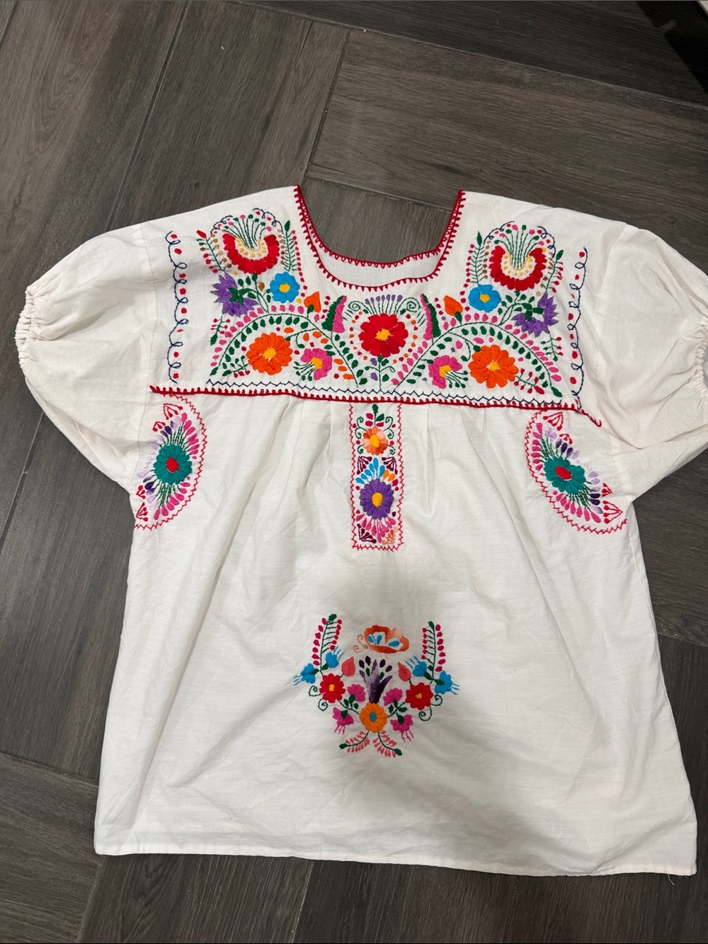 White Embroidered Peasant Blouse with Multicolor Floral DetailSK80